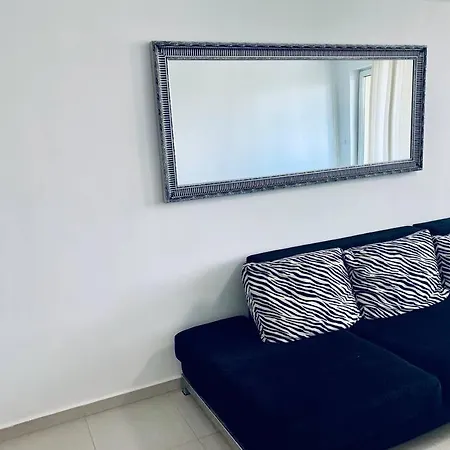 Black & White Style In A Great Location! * Sofia